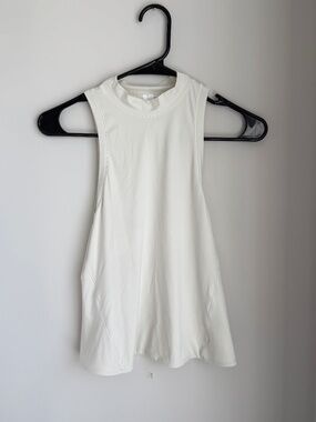 Lululemon Nulu Mock-Neck Tank in bone, Size Small